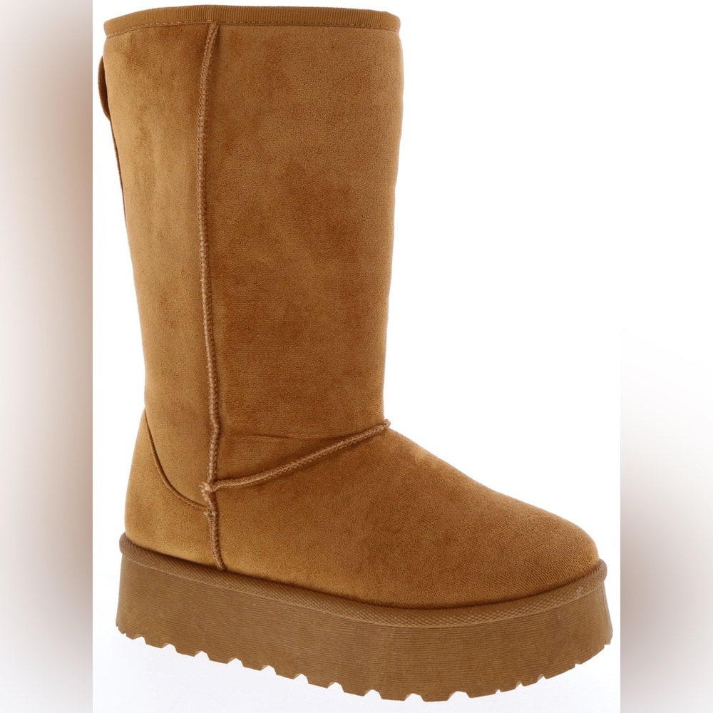 Women’s platform boots super trendy
